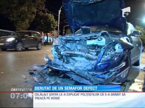Accident în Bucureşti din cauza unui semafor defect