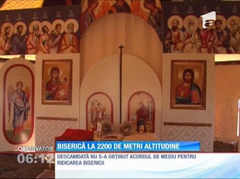 Biserică pe platoului Bucegi