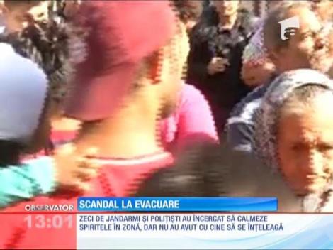 Evacuare cu scandal în centrul Capitalei