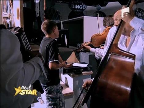 Alexandru Rus, concurentul care canta in strana bisericii