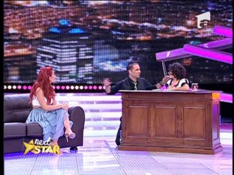 Elena Gheorghe, intervievată de o fetiță de 10 ani, la Next Star