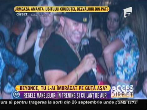 Regele manelelor, în trening și cu lanț de aur