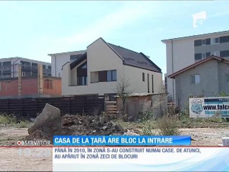 Casele de vis de la marginea marilor oraşe, înconjurate de blocuri