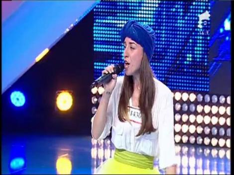 Gojira vs. Liviu Vasilică - &rdquo;Robot armasar attack&rdquo;. Vezi aici cum c&acirc;ntă Carina Dumitru la X Factor