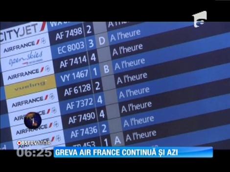 Angajaţii companiei aeriene Air France au prelungit greva