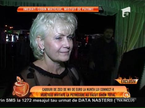 Parinţii celor doi însurăţei, în culmea fericirii!