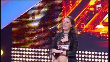 Jurizare - Iuliana Dobre se califică în următoarea etapă X Factor