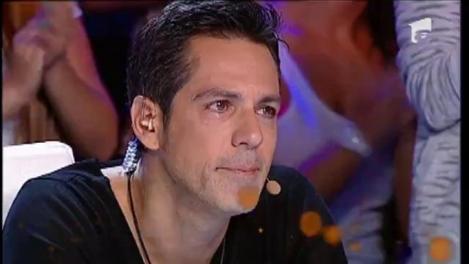 Deepcentral - ”O stea” și Ștefan Bănică - ”Cum am ajuns să te iubesc”. Vezi aici cum cântă Rafaelo Varga la X Factor