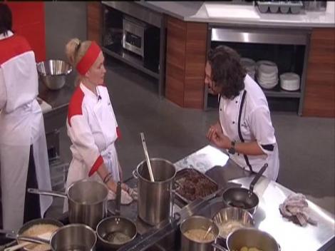 Chef Florin Dumitrescu și-a ieșit din minți! Uite de ce a aruncat 13 porții de vită la GUNOI!