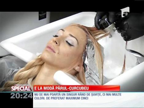 Special! La modă e părul-curcubeu
