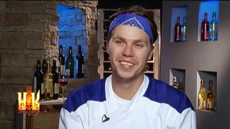 Valentin face haz de necaz! Concurentul își imaginează ieșirea fetelor într-un mod extrem de amuzant!