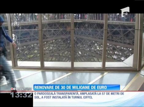 Pardoseală transparentă, amplasată la 57 de metri de sol, a fost instalată în Turnul Eiffel
