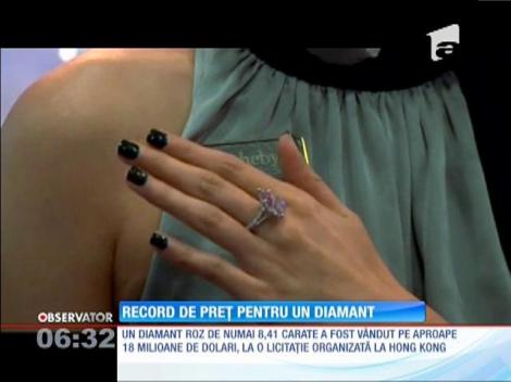Un diamant roz a fost vândut pe aproape 18 milioane de dolari