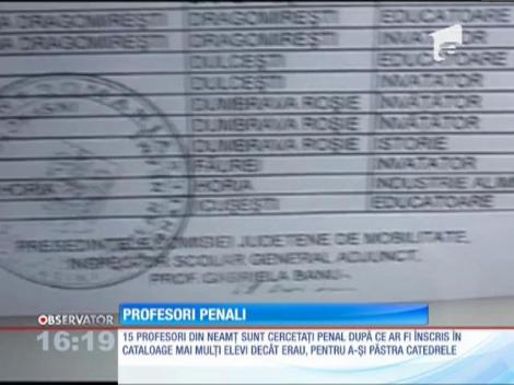 Profesori din Neamţ acuzaţi de fals intelectual