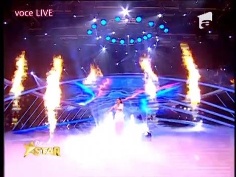 Ooo, Doamne, ce voce! Iulia, prinţesa care joacă fotbal, cântă precum un înger!