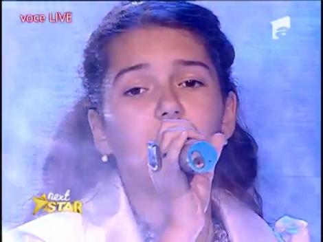 Ooo, Doamne, ce voce! Iulia, prinţesa care joacă fotbal şi cântă precum un înger!