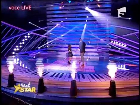 Dumnezeule, ce spectacol! Antonia, fetiţa care a venit cu febră 39, a cântat SENZAŢIONAL!