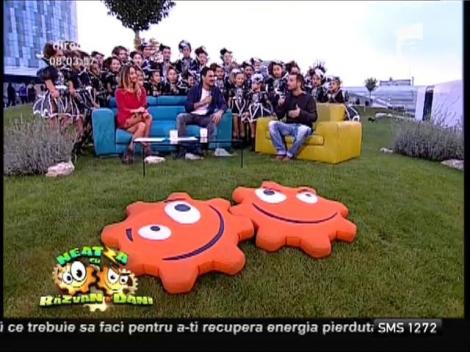 Bună dimiNEATZAAAA!!! Răzvan şi Dani aduc veselie în casele voastre din Promenada Mall!