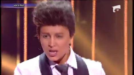 UAU, ce asemănare! Lora şi Bruno Mars, ca doi fraţi gemeni! "Ai fost exact aşa cum trebuia"
