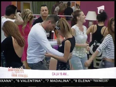 Petrecere de pomină şi distracţie pe cinste de ziua lui Elly!