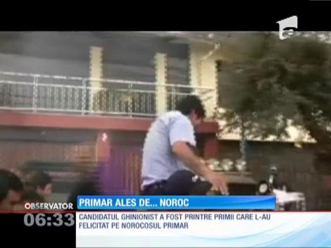 Primarul unui orăşel din Peru a fost desemnat prin aruncatul cu banul