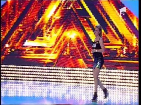 Prezentare - Doina Spătaru, emoționată pe scena X Factor