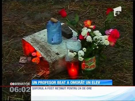 Băut şi cu maşina împrumutată, un profesor de educaţie fizică a spulberat trei copii