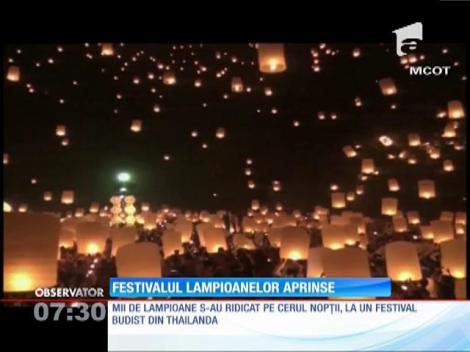Festivalul lampioanelor aprinse din Thailanda