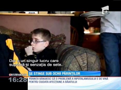 Nu simte senzaţia de foame şi de sete. Medicii nu găsesc nicio explicație!