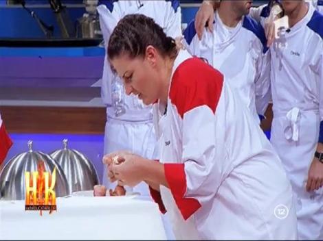 Încete și debusolate! Fetele s-au descălțat la această probă dar DEGEABA!