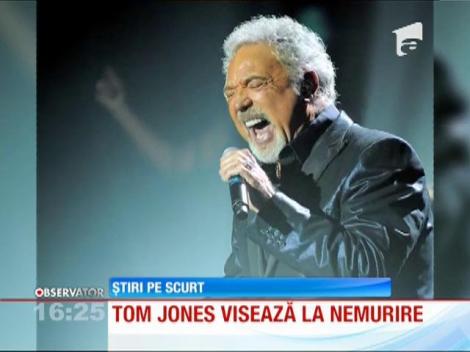 Tom Jones şi-a programat concerte până în 2043, când va avea 103 ani!