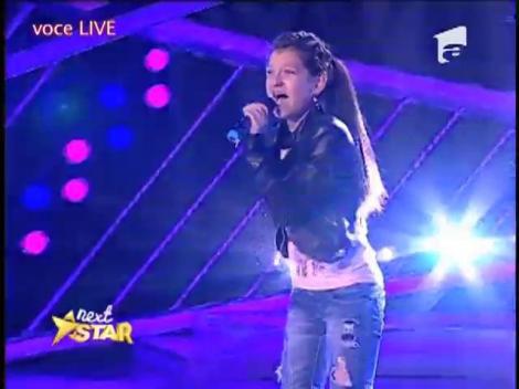 O, Doamne, ce voce! Cătălina Tudorache, fetiţa cu voce de aur, a ridicat publicul în picioare!