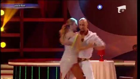 Maria Buză, o artistă desăvârșită! Actrița a interpretat perfect piesa Celiei Cruz!