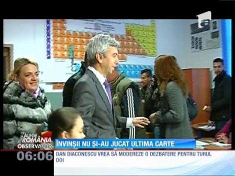 România alege, dar ce se alege de România / Învinșii de la prezidențiale nu și-au jucat ultima carte