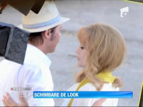 Angelina Jolie şi-a schimbat look-ul