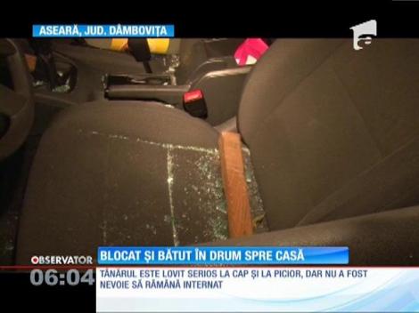 Blocat și bătut în drum spre casă