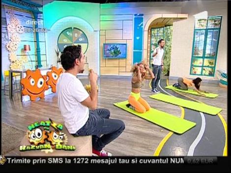 Râzi cu lacrimi! Flavia şi Miruna, mişcări ameţitoare sub coordonarea lui Dani Oţil! Cum s-a descurcat în calitate de instructor de fitness!