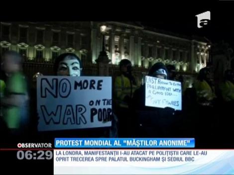 Protest mondial al ”măștilor anonime”