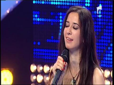 Stela Boţan, exemplul perfect pentru talent şi frumuseţe! "A apărut lumina &icirc;n ochii tăi. Ai c&acirc;ntat excepţional"