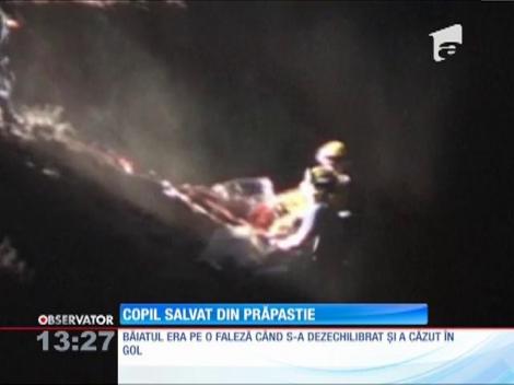 Copil salvat din prăpastie