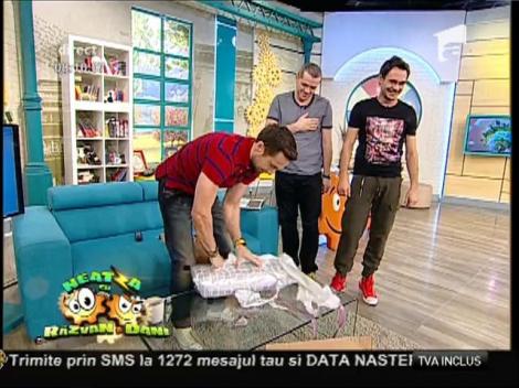Surpriză uluitoare pentru Dani Oţil! Ce cadou a primit matinalul în direct, în emisiune, te va face să râzi în hohote!