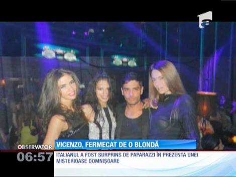 Vicenzo Castellano, surprins alături de o blondă misterioasă
