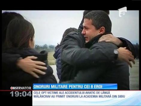 Onoruri militare pentru cei 8 eroi