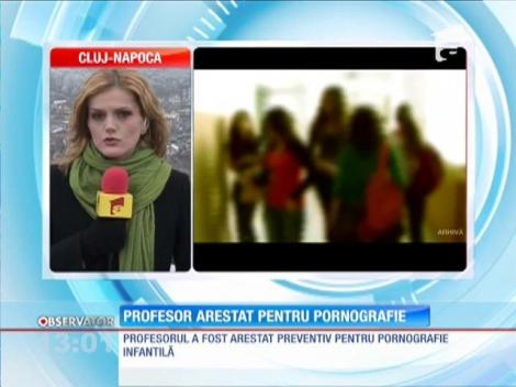 Profesor arestat pentru pornografie