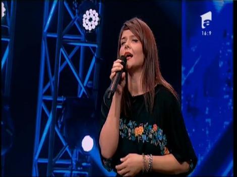 "Angel" - Sarah McLachlan. Vezi interpretarea Alexandrei Crişan, la X Factor!