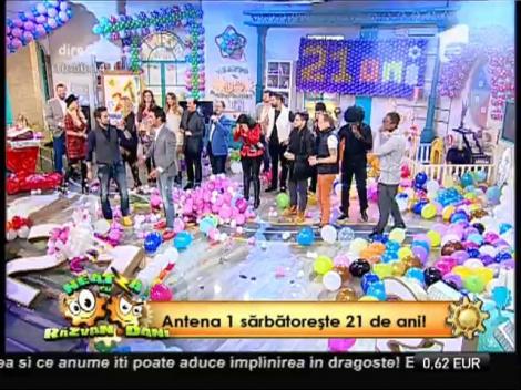 La mulţi ani, Antena 1! Iată tortul pregătit la ”Neatza”, cu ocazia aniversării de 21 de ani! E mai fabulos decât ți-ai fi imaginat!