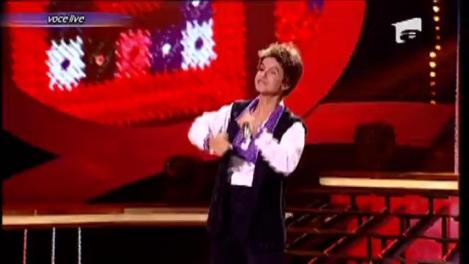 "Anii care-i am acuma"! Muzică şi veselie la "Te cunosc de undeva"! Anda Adam s-a transformat în Constantin Enceanu!