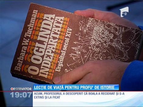 Elevii unei școli din Capitală cer ajutorul pentru profesorul lor de istorie, grav bolnav de cancer