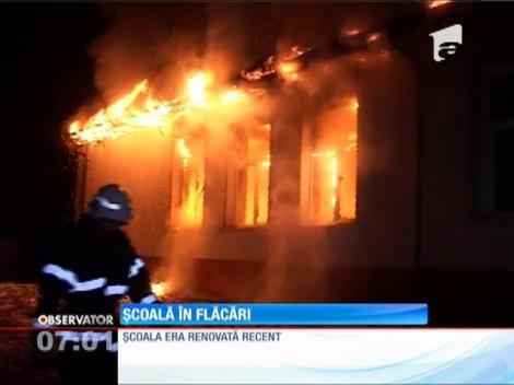 Incendiu devastator la o şcoală din Botoşani