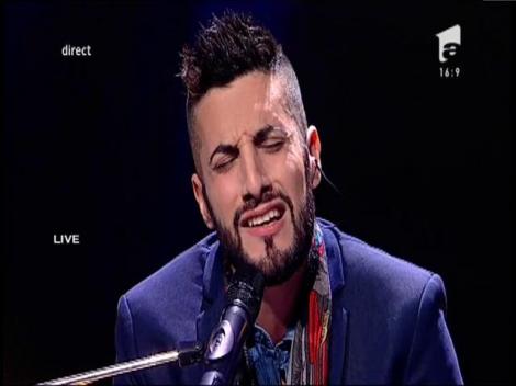 Bruno Mars - "When I was your man". Vezi aici cum cântă Alessio Paddeu la X Factor!